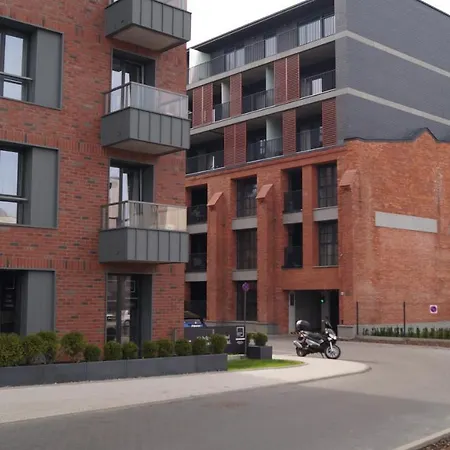 Beautiful With Air Conditioning, Balcony And Underground Garage Lägenhet Kraków