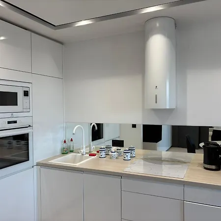 Daire Beautiful With Air Conditioning, Balcony And Underground Garage