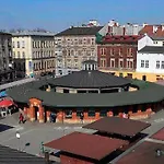 Apartment Beautiful With Air Conditioning, Balcony And Underground Garage Krakau
